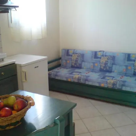 Odysseia And Pensjonat