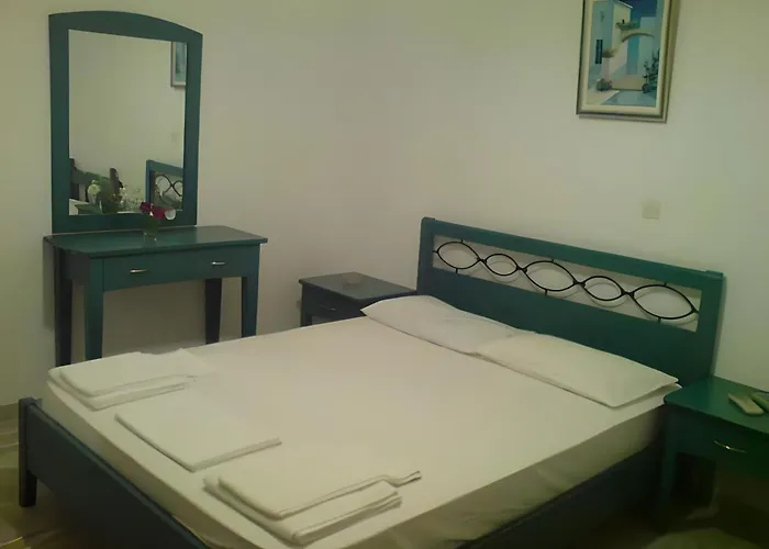 Odysseia And Pensjonat