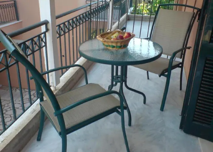 Odysseia And Nikiana