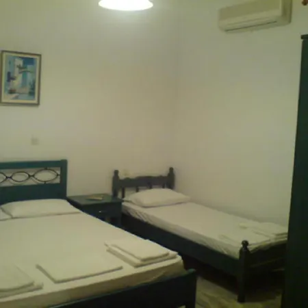Odysseia Beachside Apartments ניקיאנה