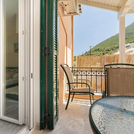 Odysseia Beachside 3* نِكيانا