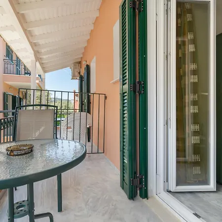 Casa de hóspedes Odysseia Beachside Nikiana
