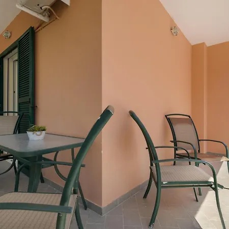 Odysseia Beachside Casa de hóspedes 3*