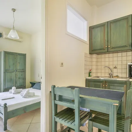 Odysseia Beachside بيت ضيافة
