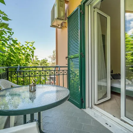 Odysseia Beachside 3* نِكيانا