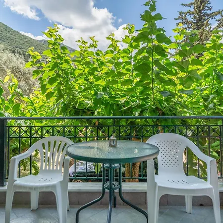 Odysseia Beachside بيت ضيافة 3*