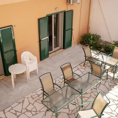 Odysseia Beachside بيت ضيافة 3*
