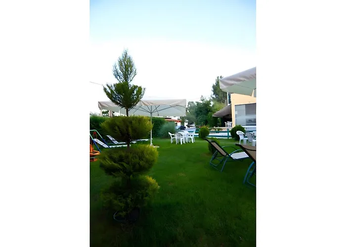 Odysseia And Maison d'hôtes