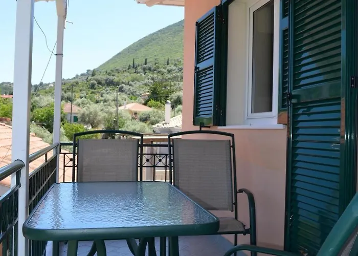 Odysseia And Nikiana