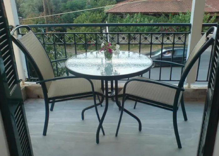 Odysseia And Nikiana